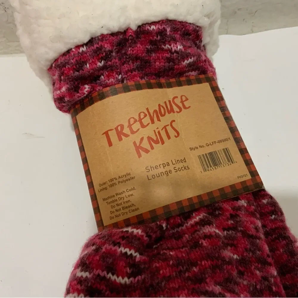 NWT sz 9-11 Treehouse Knits Sherpa lined socks with non- skid grip